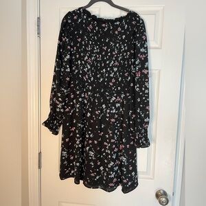 New black floral Riley & Rae dress